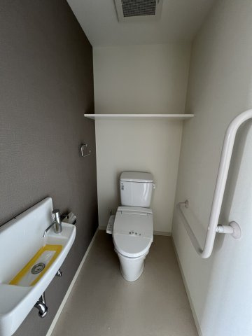 手すり付きで安心です