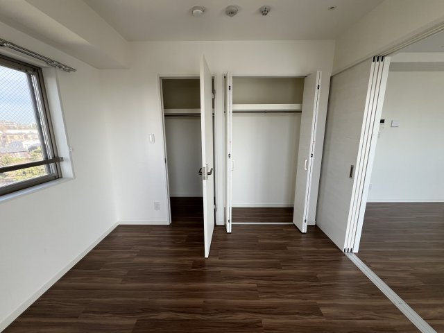 ウォークインクローゼットあります