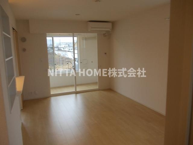 Ｙ’ｓアーバンＫの居間・リビング|リビングは13.9帖です♪