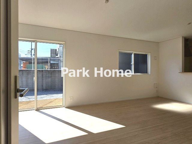 高知市長浜 -第1- 新築戸建て の前面道路含む現地写真