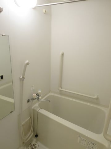 サンクレイドル東尾久の浴室