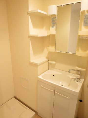 サンクレイドル東尾久の独立洗面台