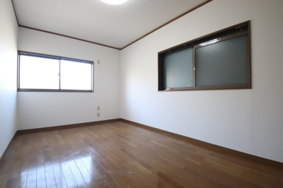 【洋室】 | 若松町西３丁目貸家
