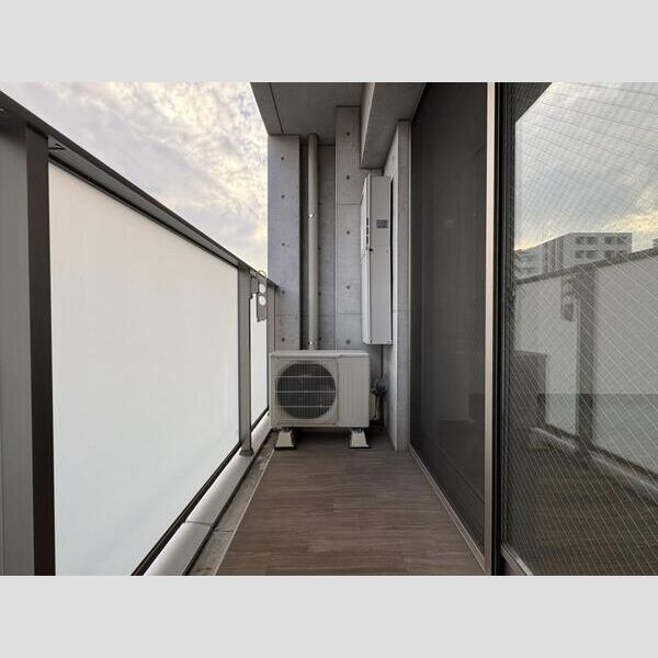 セイワパレス東三国駅前のバルコニー