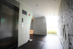 セイワパレス東三国駅前のロビー