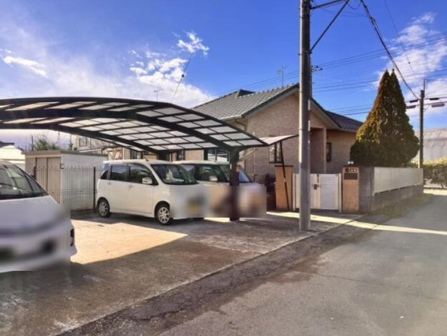 大網白里市細草　中古戸建の駐車場|敷地約375坪 平成18年12月築４LDK平屋オール電化+平成2年7月築４DK+倉庫 ドックラン可能