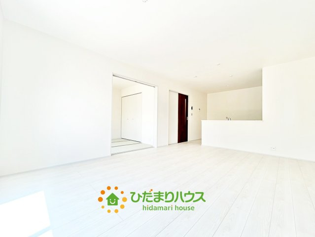 加須市多門寺　新築一戸建て　05　リーブルガーデンの居間・リビング