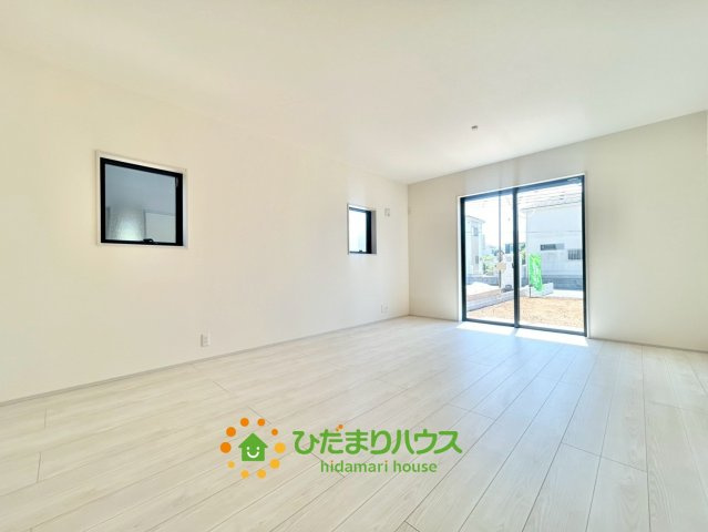 加須市多門寺　新築一戸建て　05　リーブルガーデンの居間・リビング