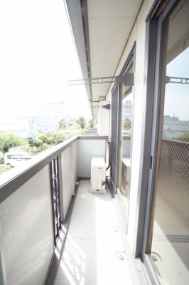 【バルコニー】 | グレイスコート | ※同物件・同タイプの写真です。
