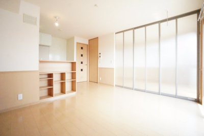 【居間・リビング】 | グレイスコート | ※同物件・同タイプの写真です。