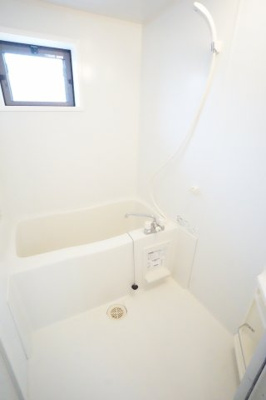 【浴室】 | グレイスコート | ※同物件・同タイプの写真です。