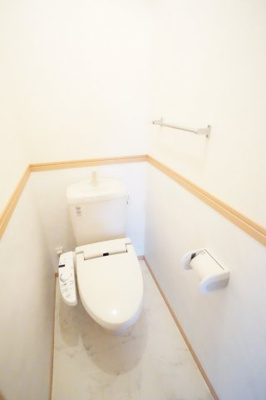 【トイレ】 | グレイスコート | ※同物件・同タイプの写真です。