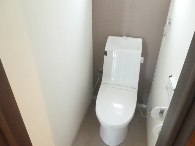 【トイレ】 | ハイツウエスト | ※写真は同物件別部屋です