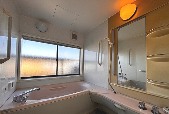 玉村町五料　中古1380の浴室