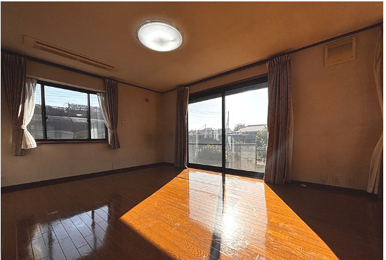 玉村町五料　中古1380の洋室