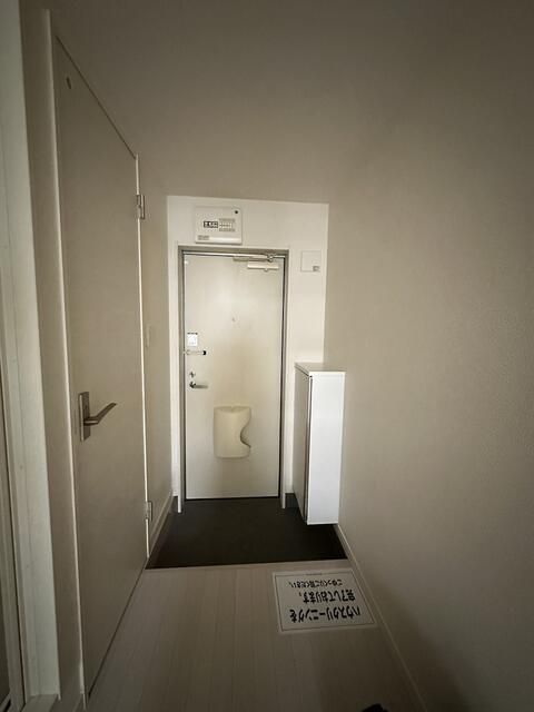 トレカーサ六町の玄関