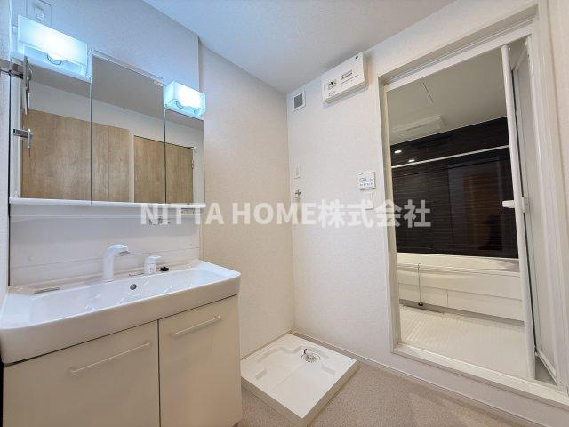 マーベラスコウベの洗面所|室内洗濯機置き場も完備♪