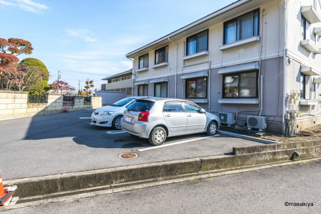 セジュール城北の駐車場