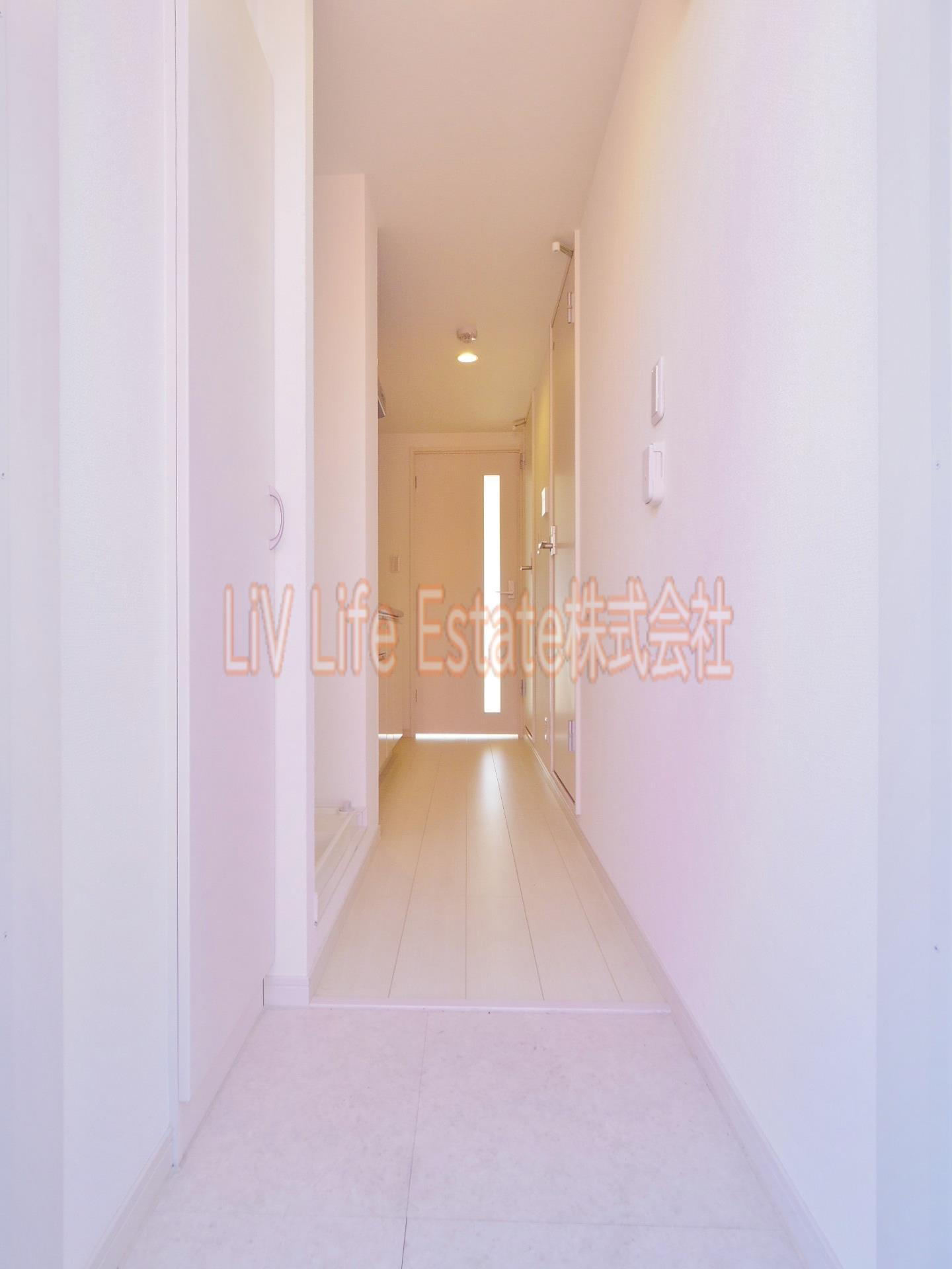 東村山市諏訪町１丁目の賃貸マンションの玄関