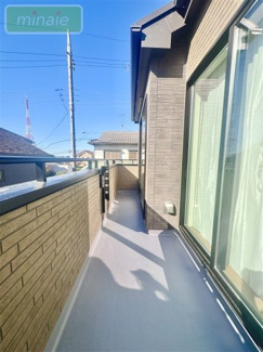 【バルコニー】 | 小学校5分　中学校10分　保育園3分　三山3　A号棟 | 現地（2026.01.09撮影）