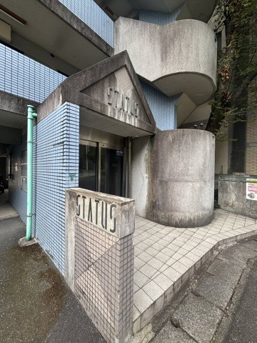 ステイタスマンション平和のエントランス|エントランスです