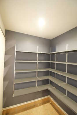 【収納】 | 幸田町大字六栗戸建 | 玄関横には大容量のシューズクローク付！家族が増えても安心です！※写真は一部修正あり