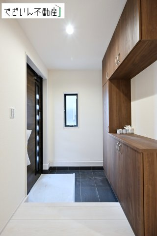 【玄関】 | Livele Garden.S加須市多門寺　新築住宅 | ≪6号棟≫
現地(2026年5月撮影)