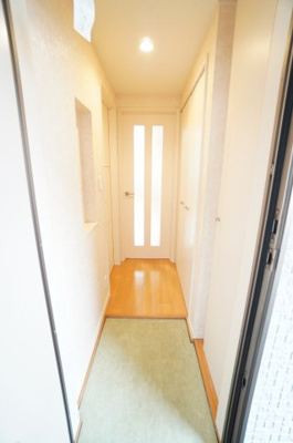 【玄関】 | クレール・シャンブル | ※同物件・同タイプの写真です。