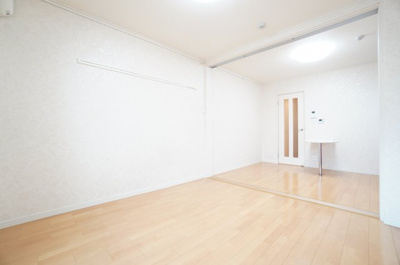 【洋室】 | クレール・シャンブル | ※同物件・同タイプの写真です。