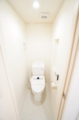 【トイレ】 | クレール・シャンブル | ※同物件・同タイプの写真です。