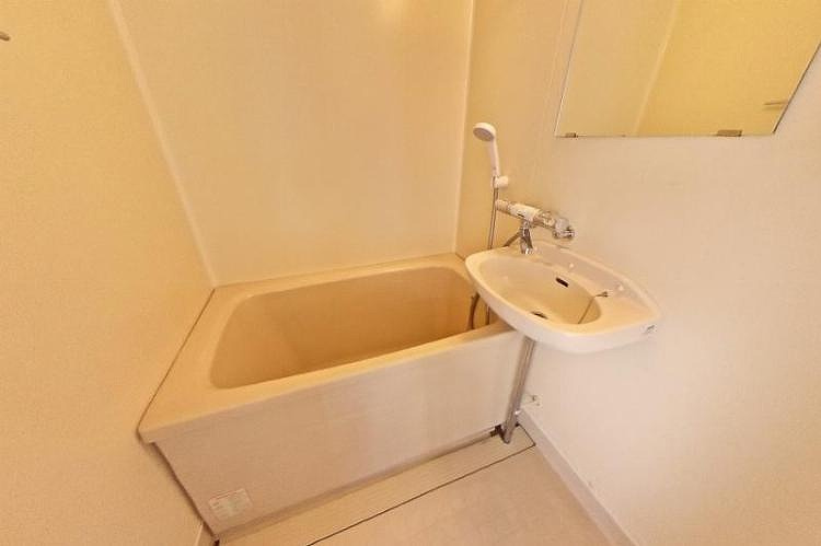 恒心ハイツの浴室