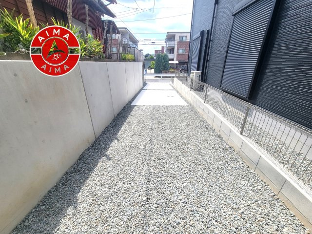 福岡市城南区樋井川6丁目第1-3棟（3号棟）の外観|広々した駐車場です。