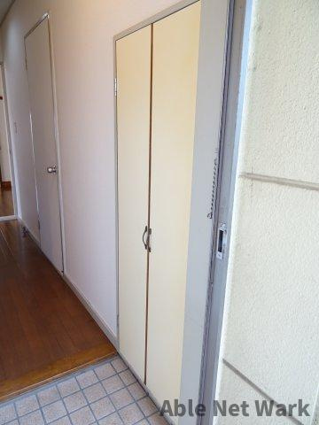 ジョリエ大野原の玄関|シューズ収納あり