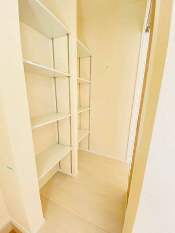 リーブルガーデン／東区榎町第六／２号棟の収納