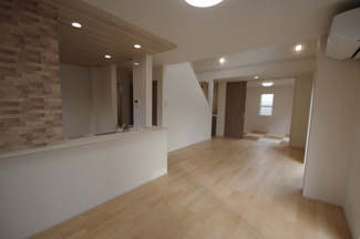 【ダイニング】 | 【仲介手数料無料！！】稲城市東長沼　新築戸建て（全1棟）1号棟　6880万円