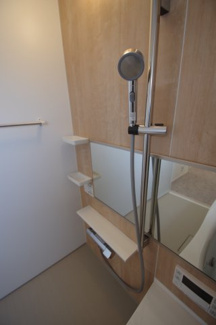 【浴室】 | 【仲介手数料無料！！】稲城市東長沼　新築戸建て（全1棟）1号棟　6880万円