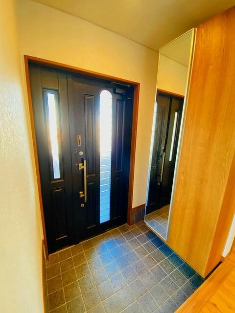 名古屋市西区堀越３丁目の中古一戸建の玄関