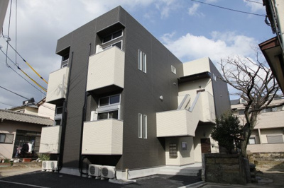 【外観】 | アンピオ姪浜伍番館 | シンプルで落ち着きのある外観です。