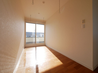 【その他】 | 笛吹市石和町唐柏 平成27年築 積水ハウス施工 敷地159坪 | 2階フリースペース　バルコニーへのアクセスも可能