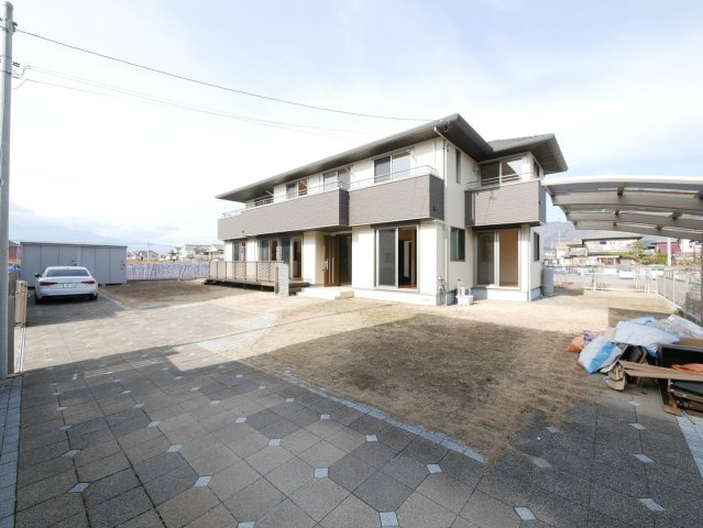 笛吹市石和町唐柏 平成27年築 積水ハウス施工 敷地159坪の画像