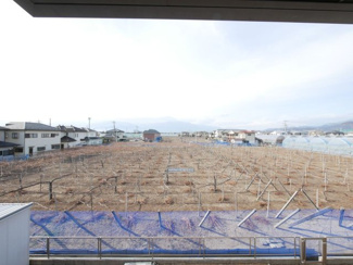 【展望】 | 笛吹市石和町唐柏 平成27年築 積水ハウス施工 敷地159坪 | バルコニーより西側を望む