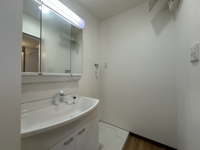 神戸市垂水区星陵台7丁目戸建の独立洗面台