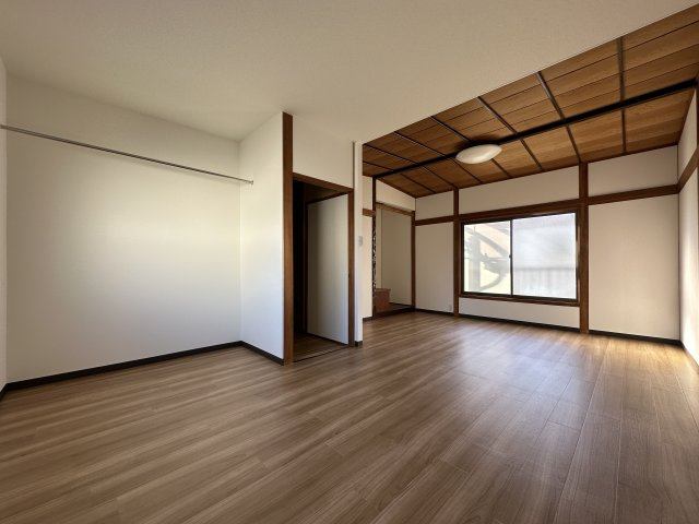 神戸市垂水区星陵台7丁目戸建の洋室