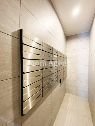 ルーエ池下のエントランス