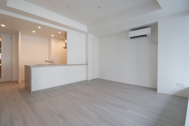 Brillia Tower堂島　中之島小学校区の居間・リビング|Brillia Tower堂島　リビング