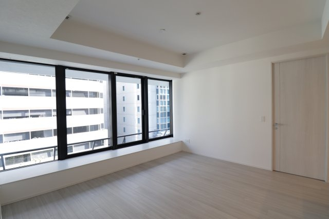 Brillia Tower堂島　中之島小学校区の収納|Brillia Tower堂島　リビング