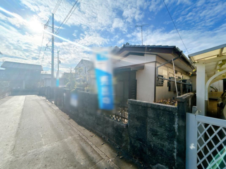 ひたちなか市柳が丘　中古戸建の前面道路含む現地写真