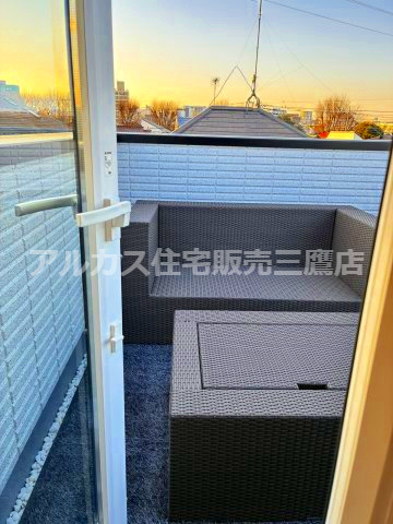 武蔵野市吉祥寺南町４丁目 中央線 吉祥寺駅 新築戸建のバルコニー