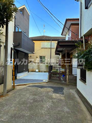 武蔵野市吉祥寺南町４丁目 中央線 吉祥寺駅 新築戸建の駐車場