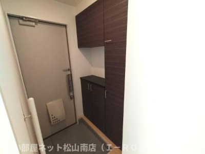 【玄関】 | ヴォア ベール Ａ棟